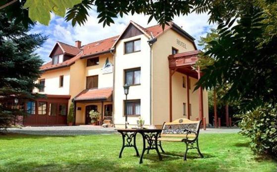 Garni-Hotel Kranich Potsdam Extérieur photo