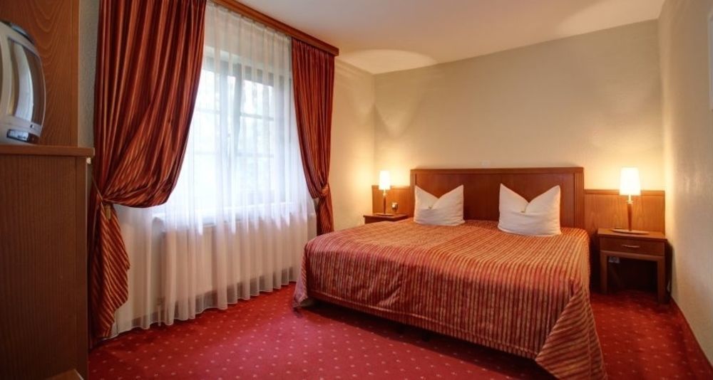 Garni-Hotel Kranich Potsdam Extérieur photo