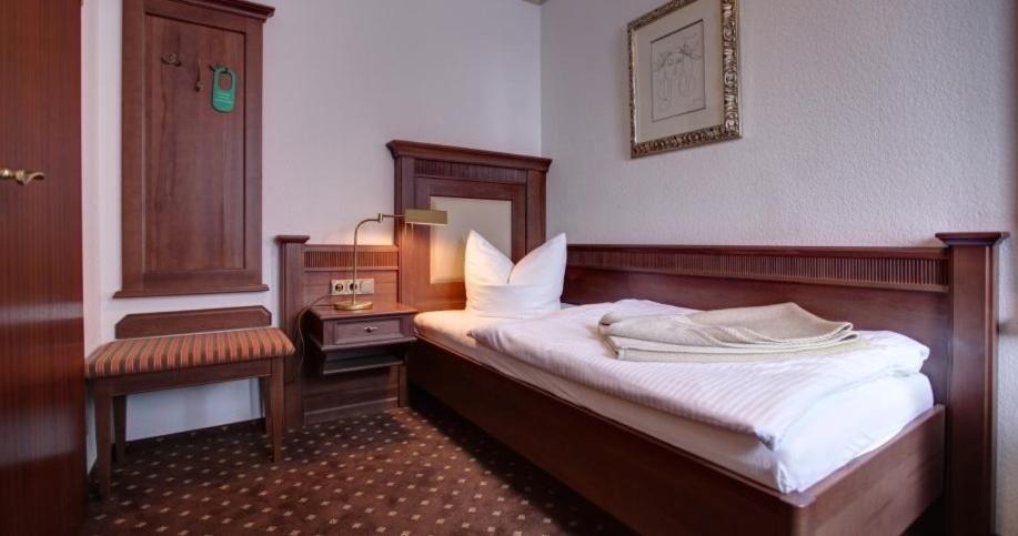 Garni-Hotel Kranich Potsdam Extérieur photo