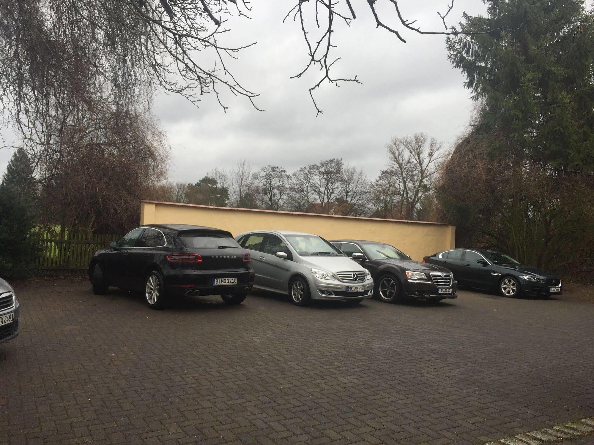 Garni-Hotel Kranich Potsdam Extérieur photo